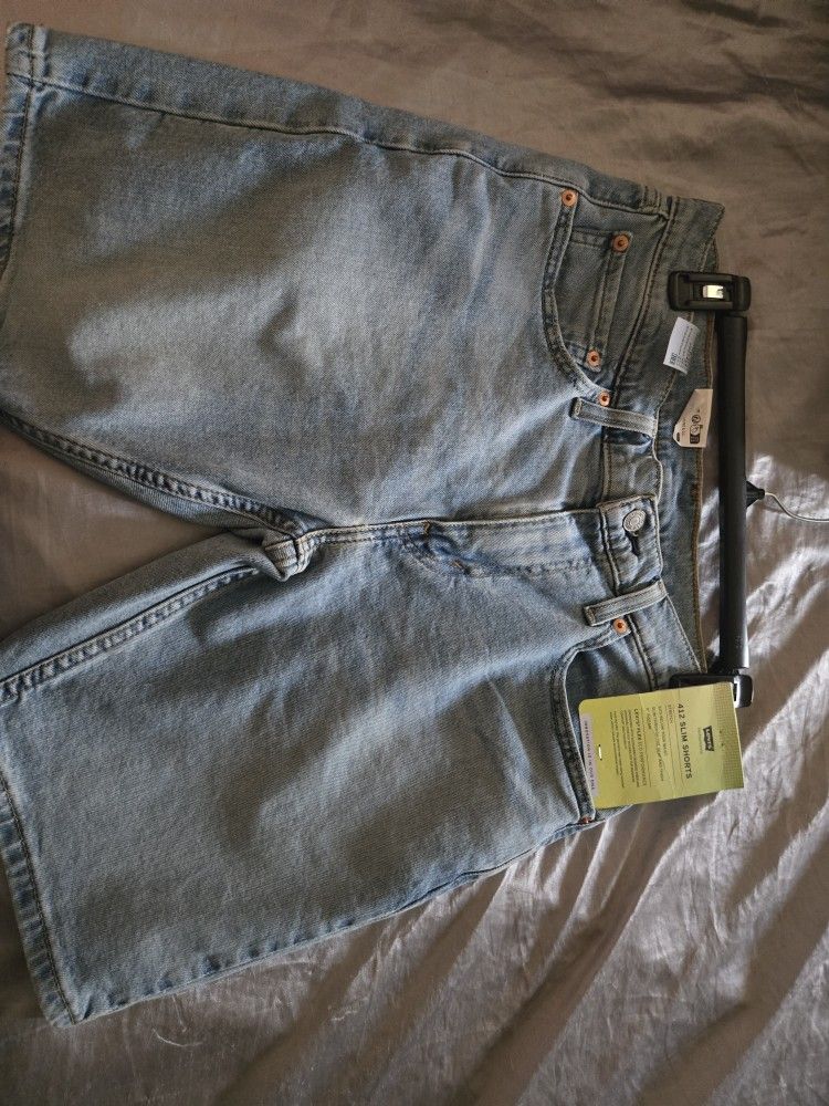 Men's Levi Short Size 31