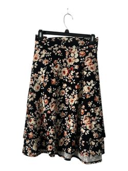 Women’s Black Floral Skirt Size 3XL