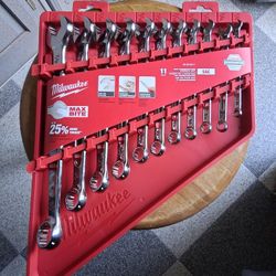 New Milwaukee 11pc SAE Wrench Set 