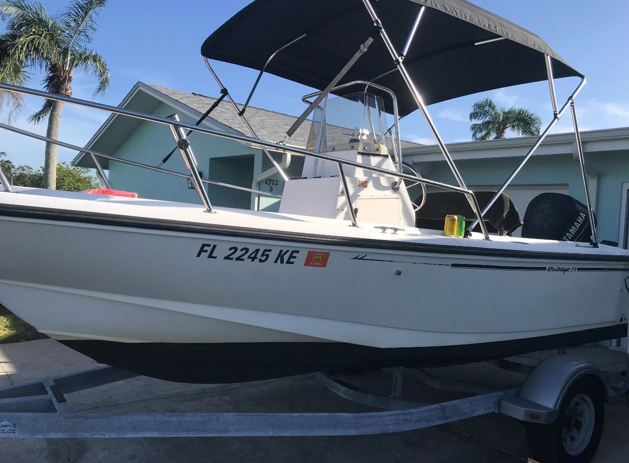 Boston Whaler Outrage 