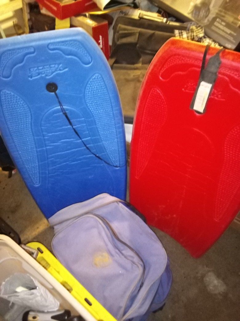 2 MOREY Boogie boards W/Carrying Case AndDuckfins