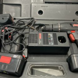 Craftsman 3/8” 19.2 Volt Cordless Drill Driver 2 Batteries With Charger And Case With Flashlight 