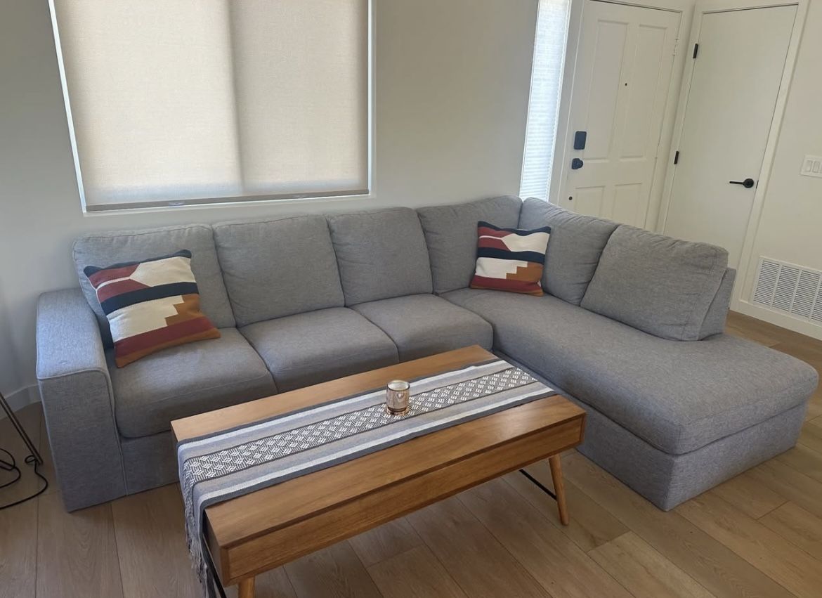 Living Spaces Gray Sectional Sofa Couch with right facing chaise