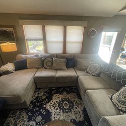 Big Comfy Sectional 