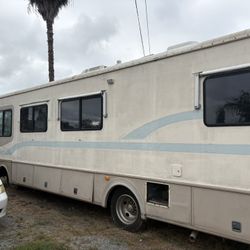 1997 Fleetwood Bounder