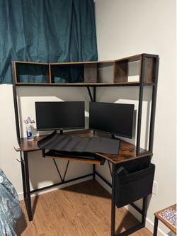 Corner desk