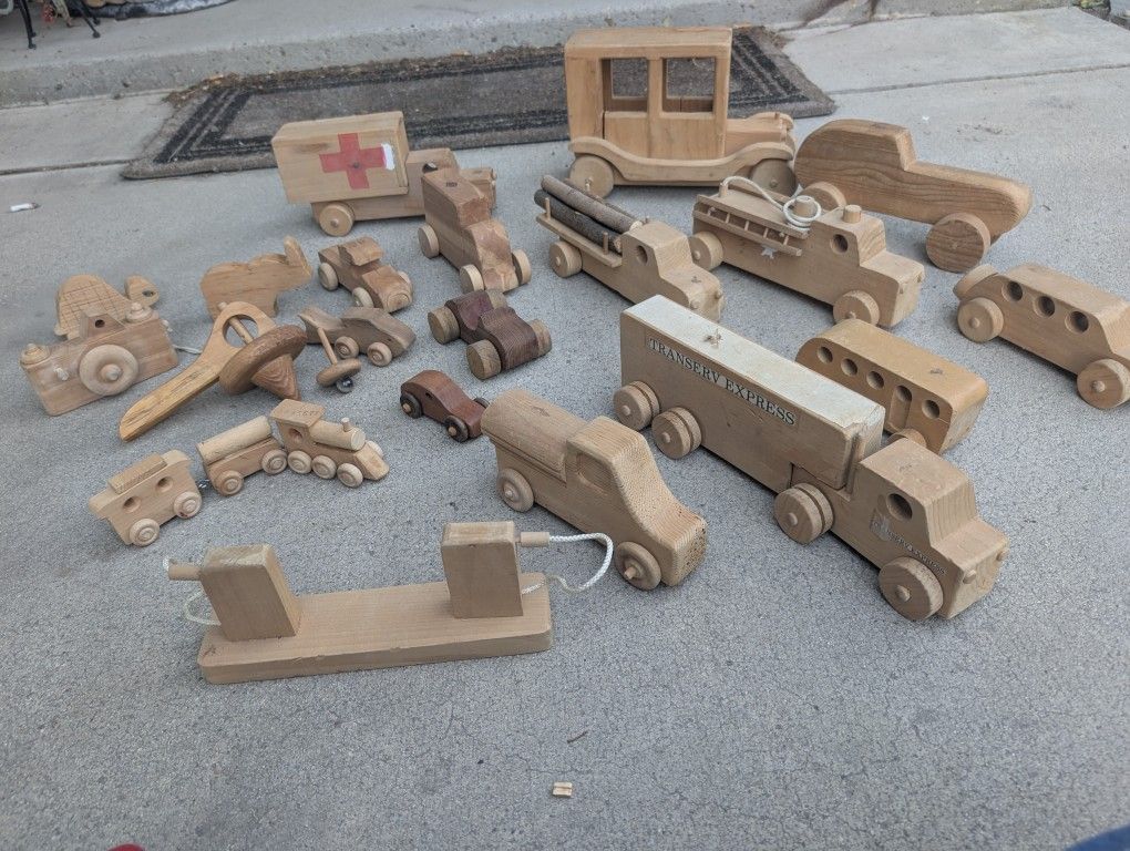 vintage Hand Carved Woodern Tucks, Cars, Gas Pumps, Semi-truck, Train ect. See Pictures.