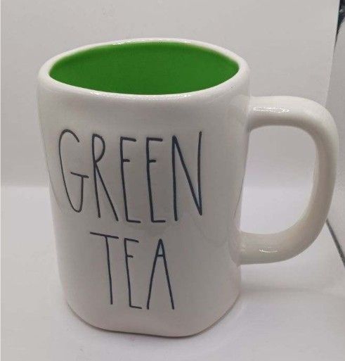 Rae Dunn Artisan Collection by Magenta "Green Tea" Mug, white/dark green inside








Seller note 
Tote #4 
Mug 