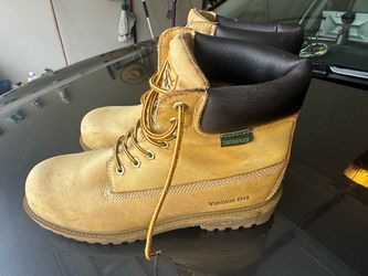 Weatherproof work boots