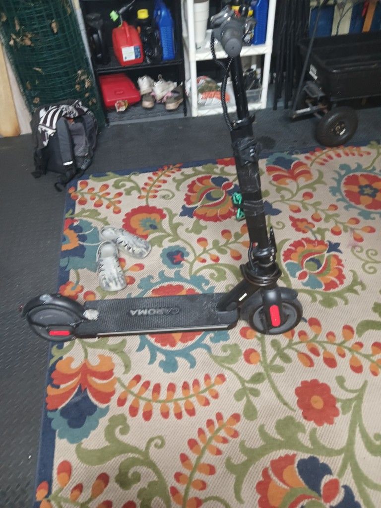 Caroma E22 Pro electric Scooter