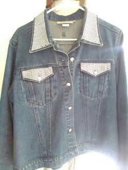 Jean jacket 1x with diamond on collar