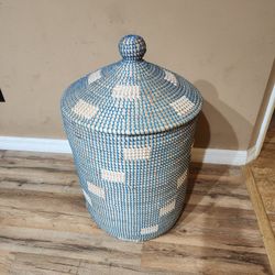 Pier1 Laundry Hamper