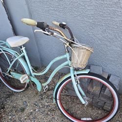 Schwinn Beach Cruiser Lady Bike Bicycle