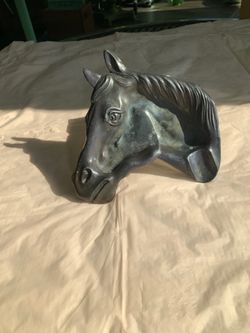 Vintage black head of a jorse single-butt ashtray.   Firm Mets;