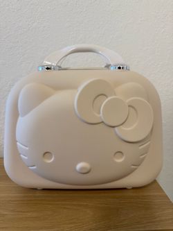 Hello Kitty Hard Shell Travel Vanity Case