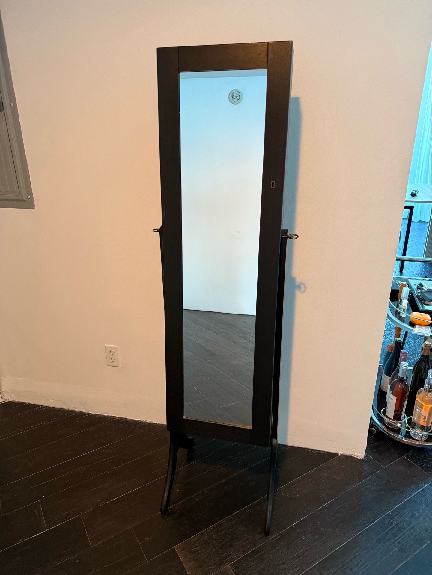Stand up mirror & jewelry case