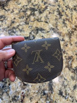Authentic Vintage Louis Vuitton Coin Purse for Sale in Tulare, CA