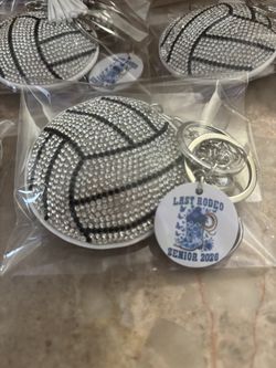 Senior Year sport keychains