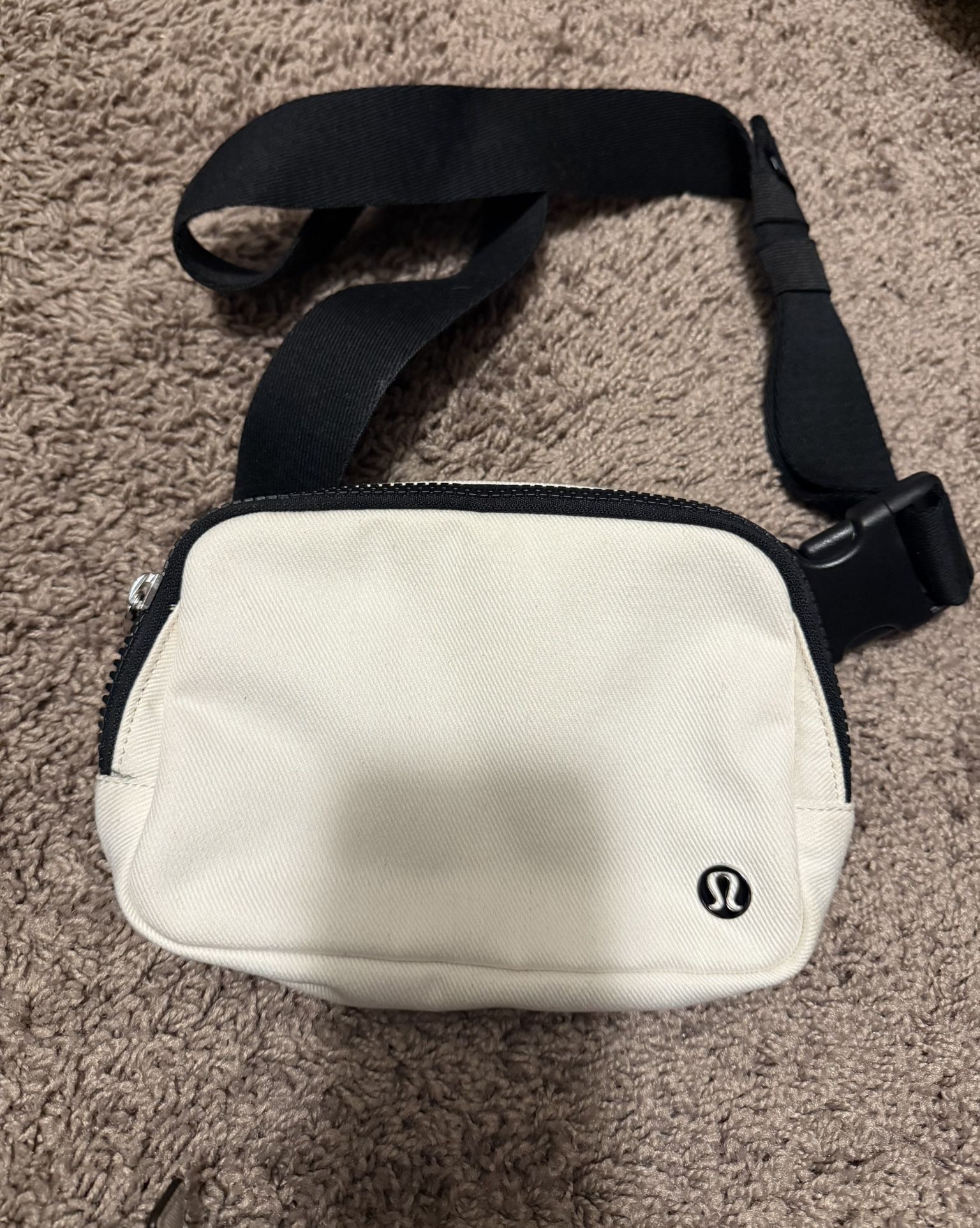 Lululemon Belt bag