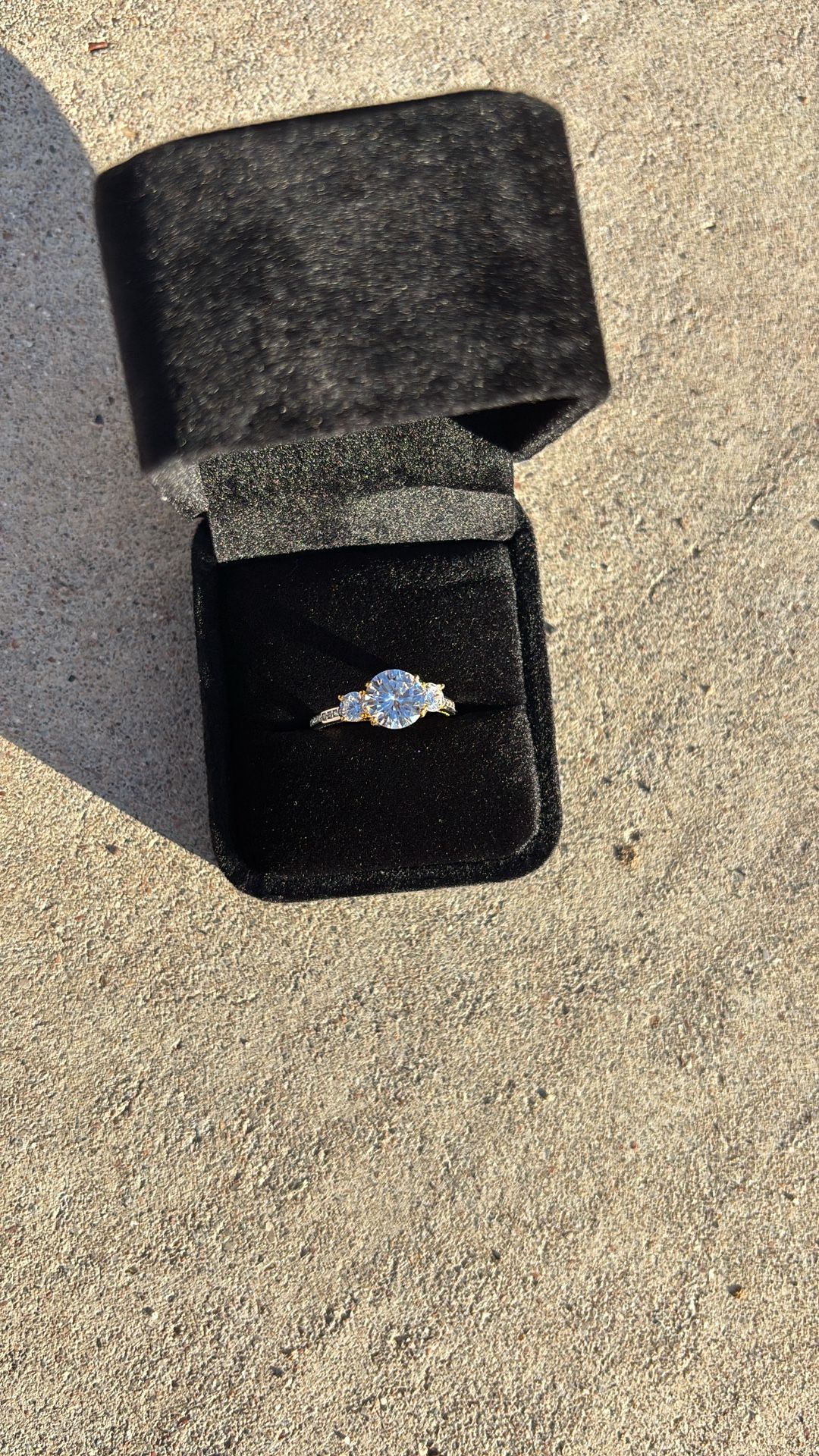 925 Sliver Ring With Mossinite Diamonds