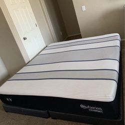 KING SERTA ISERIES MATTRESS AND FREE BOX SPRINGS 