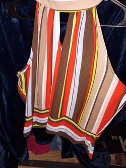 Vintage Sleeveless And Backless Shirt