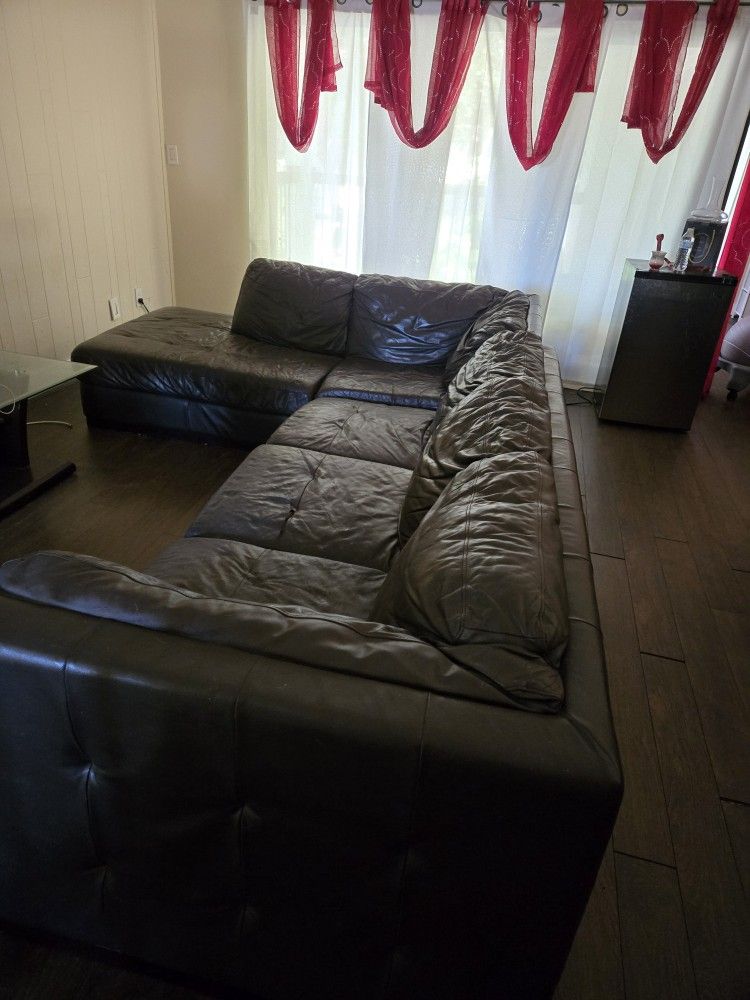 Living Room Set Sectional and Glass Table