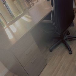 Escritorio con silla