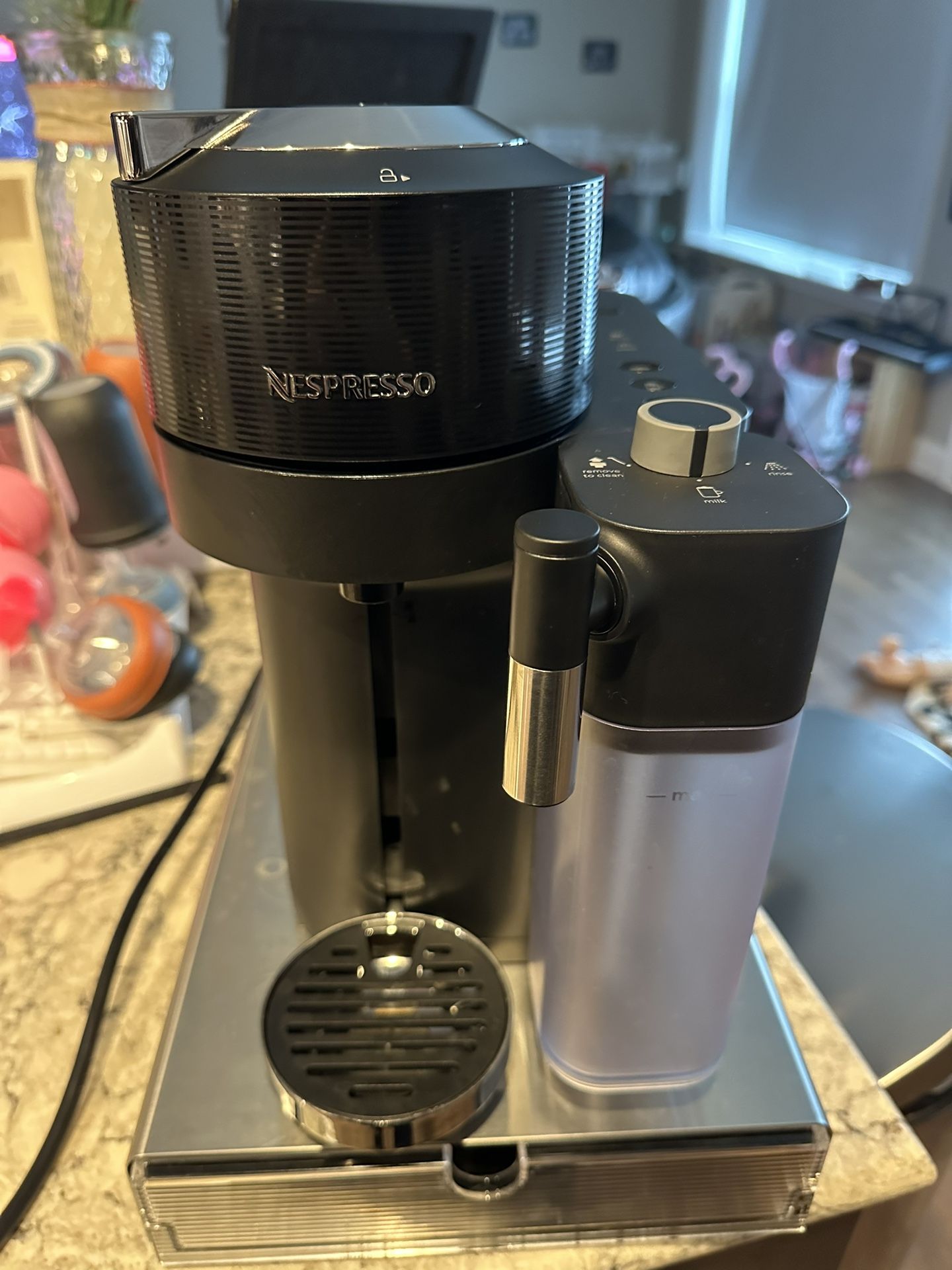 Nespresso Vertuo Lattissima Matte Blacks And Glossy