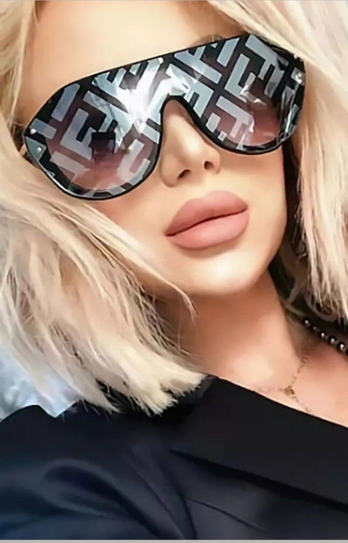 FAUX FENDI MIRROR SQUARE SUNGLASSES