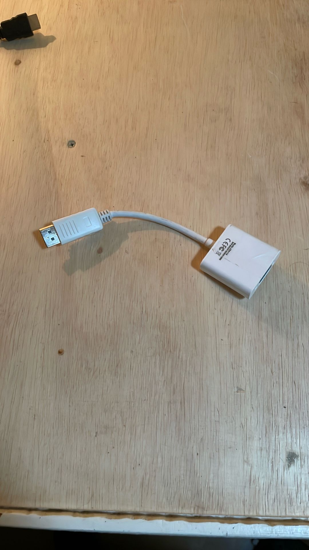 VGA to DisplayPort Adapter