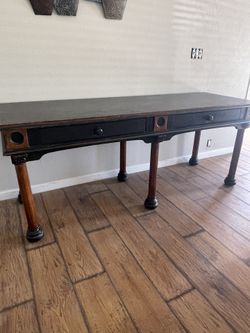 Long Table With 2 Drawers