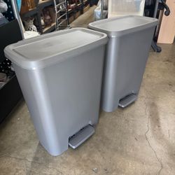 IKEA KNÖCKLA Step trash can, dark gray, 13 gallon Very Clean and Good Condition $30 each