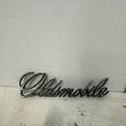 Vintage 1970s Oldsmobile OEM Emblem #(contact info removed) #D2
