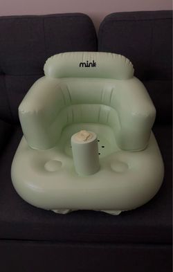 Inflatable infant chair