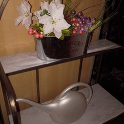 FLOWER POT AND WATER CAN BUNDLE 