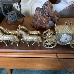  Vintage 60s Gibraltar Gold Tone Mantle Clock