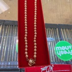 Chain With Pearls 