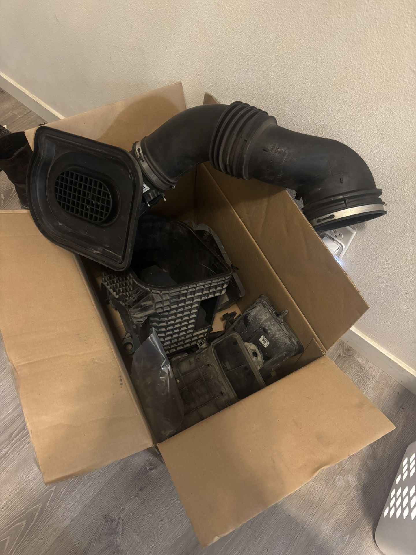 F 350 Stock Air Intake 