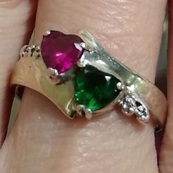 So Cute 😍 Ruby ♥️ & Emerald 💚 Sterling Silver Size 6.5 Ring 💍!