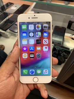 iPhone 7 32gb unlocked gold Mint
