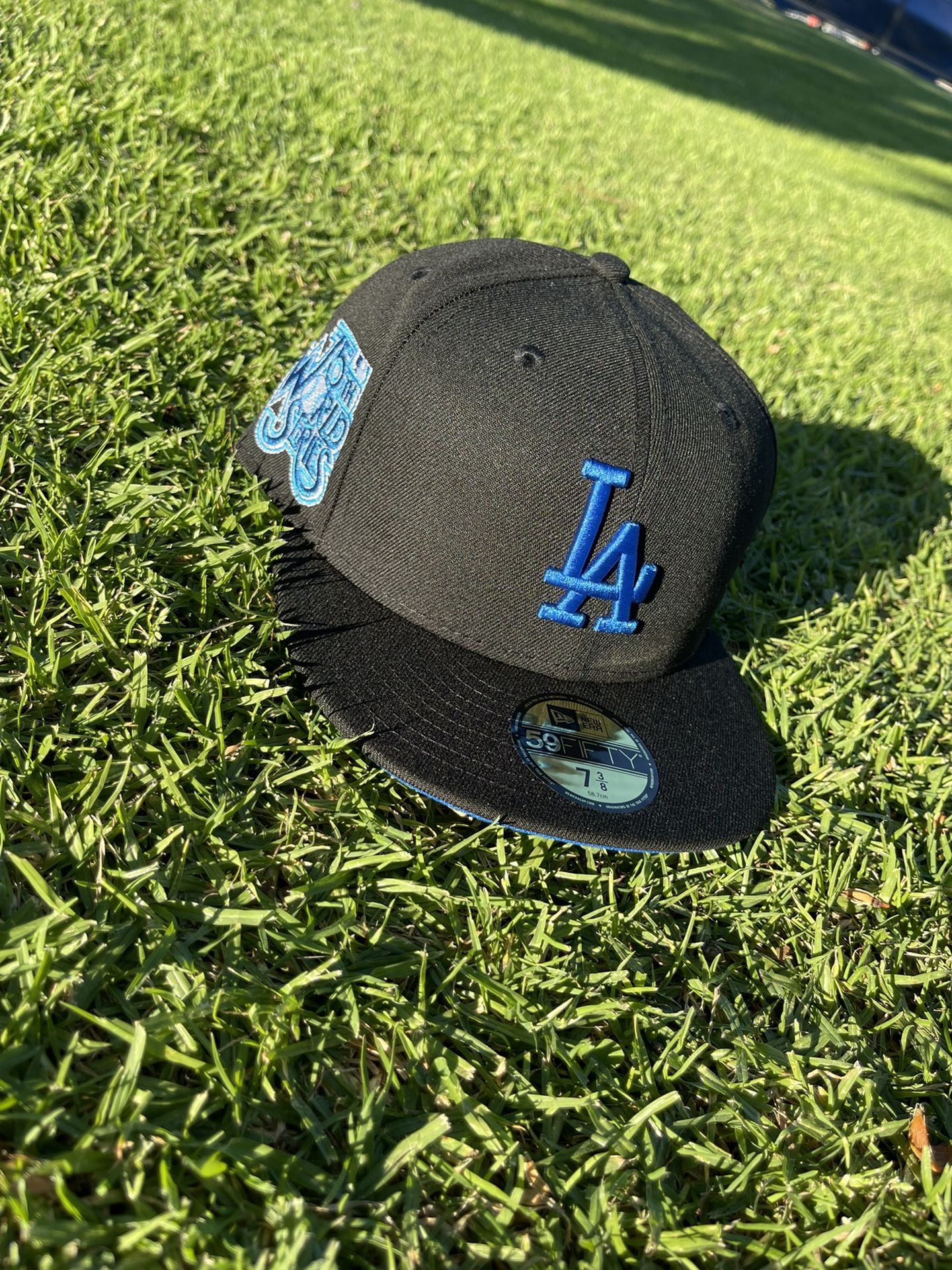 EXCLUSIVE 59FIFTY BLACK LOS ANGELES DODGERS W 75TH WORLD SERIES SIDE PATCH BLUE UV Size 7 3/8 