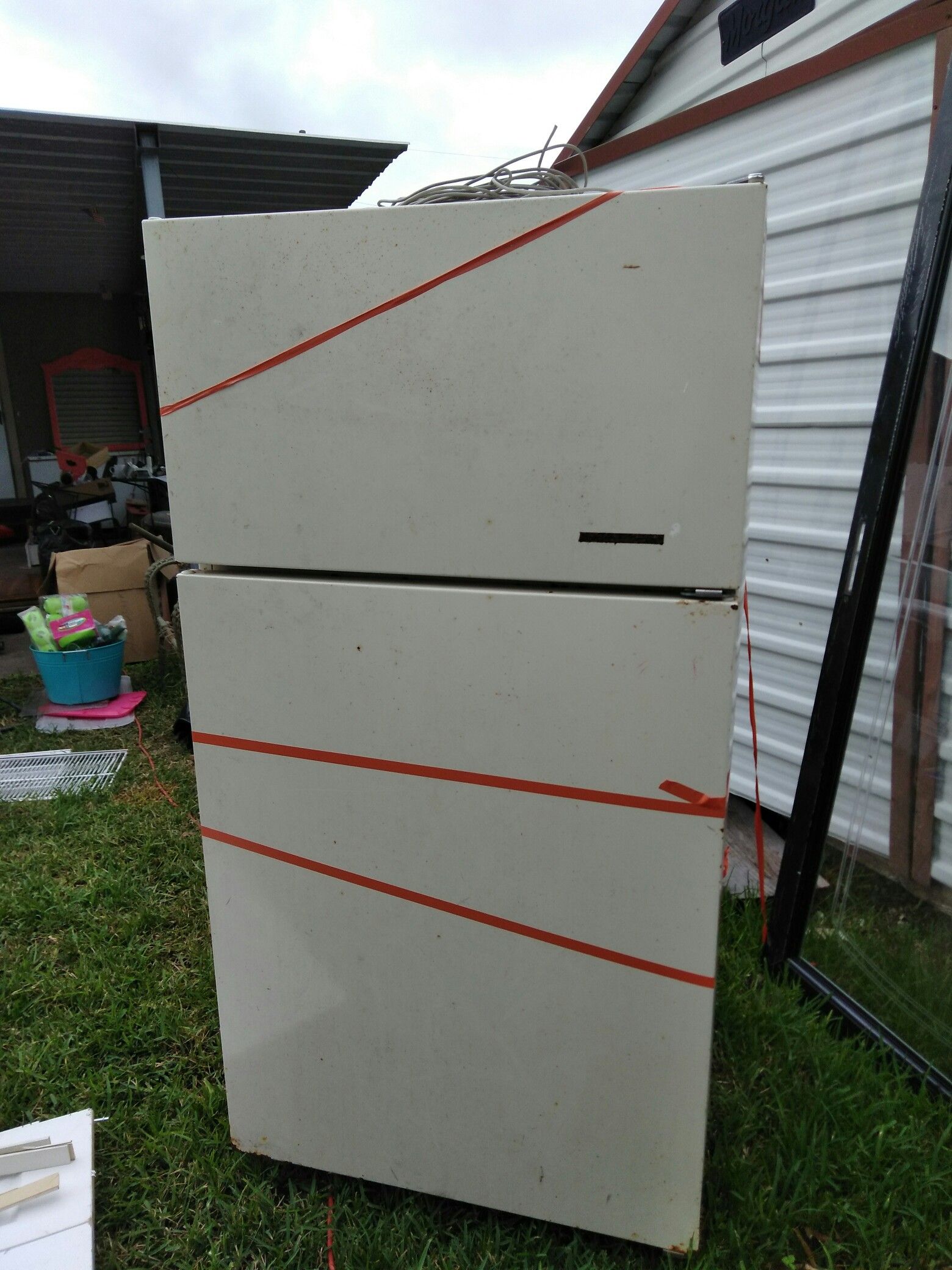 Refrigerator