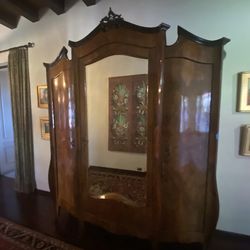 1920’s French Armoire, excellent condition