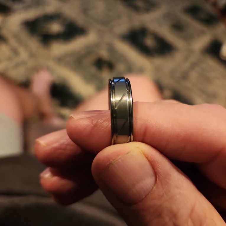Men's titanium Wedding Ring