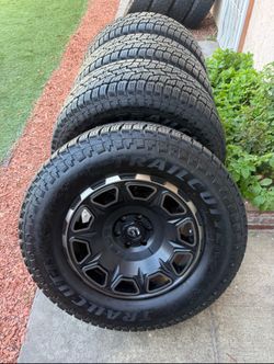 Ford f150 wheels fuel 325/65/20