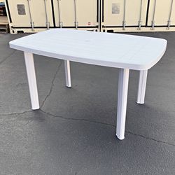 (NEW) $19 Large Plastic Table Outdoor Furniture w/ Hole for Patio Umbrella 54x33x28 inches 