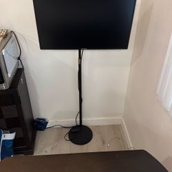 Viewsonic 27” 2K monitor with adjustable floor stand