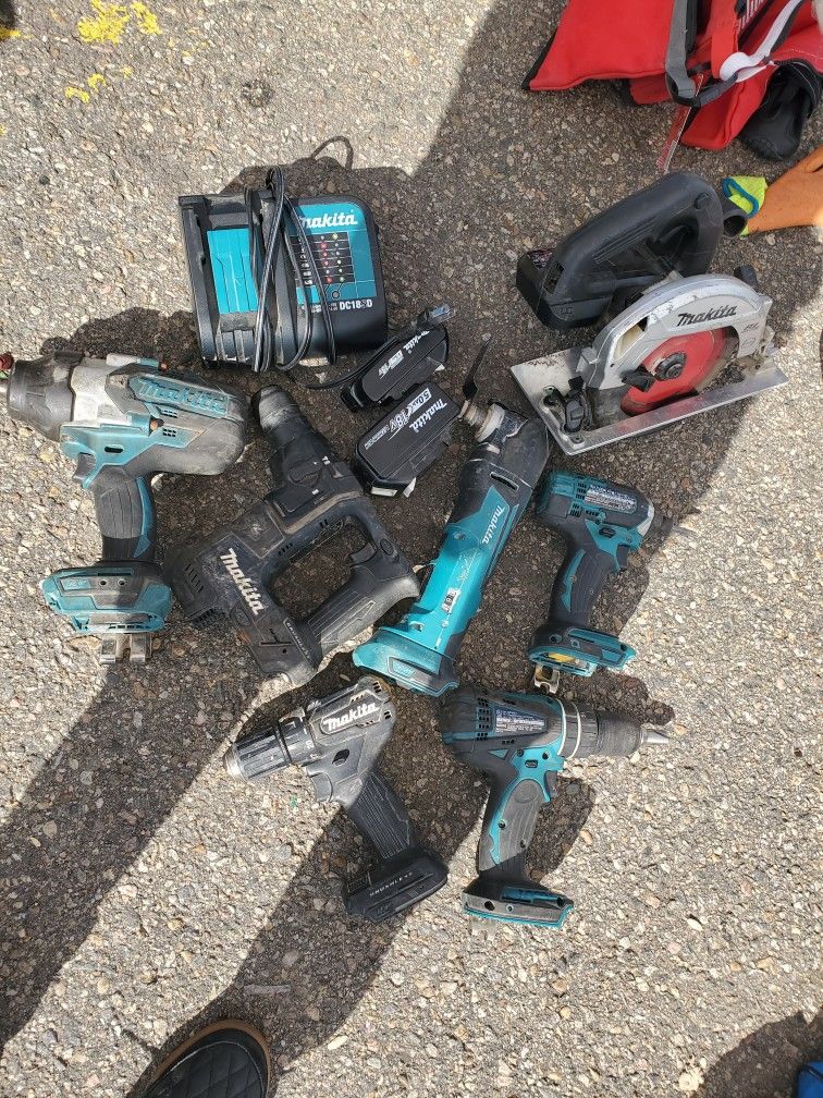 Makita Tool Set