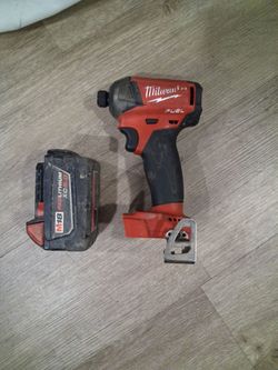 Milwaukee M18 Fuel Impact Driver with Battery